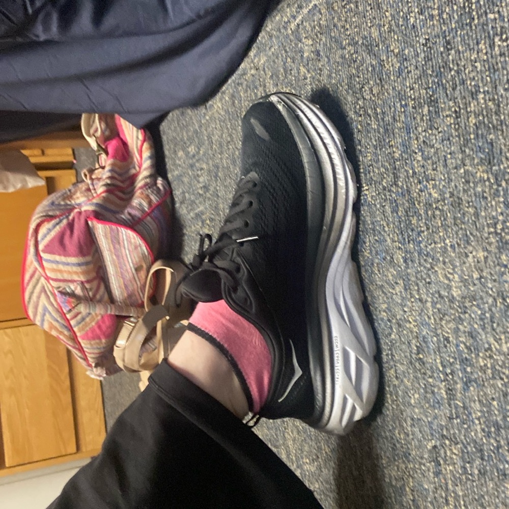 Size 8 hokas new and hip